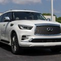 Infiniti QX80 – auto koji vam meri temperaturu i snima vas za Instagram