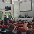 Vanredna sednica Skupštine grada Niša na kojoj je trebalo da se razmatra smena predsednika Skupštine okončana posle samo…