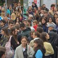 Održan protest ispred Ekonomskog fakulteta u Beogradu: Studenti protiv onlajn nastave