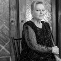Kada su se upoznali ona je bila udata: Gabi Novak bila je u braku sa čuvenim Arsenom Dedićem 45 godina, a njihova priča jedna…