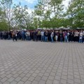 "Politički motivisan proces": Protest u Gračanici nakon određivanja pritvora Srbima, advokati ukazuju na pravne propuste