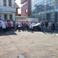 I danas na Kosovu i Metohiji održani mirni protesti zbog hapšenja sedmoro direktora