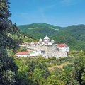 Objavljene nove plate najviših sveštenika u Grčkoj: Titularni i pomoćni episkopi 3.270 evra bruto, a evo koliku zaradu ima…