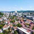Horor u školi! Devojčica nožem izbola drugarice stare 14 godina u Tuzli!