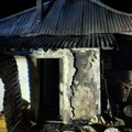 Tuga u Bijelom Polju: Veliki požar progutao kuću porodice Drobnjak, troje maloletne dece ostalo bez krova nad glavom (foto)