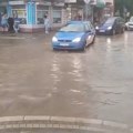 (ВИДЕО) Невреме у Алексинцу, бујице воде на улицама: РХМЗ упозорио на велику количину падавина
