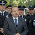 Nova kombi vozila za policiju: Ministar Dačić: "Za obavljanje policijskog posla neophodno je da policija bude opremljena"