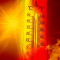 "Pakao" u Srbiji se nastavlja, temperature prelaze 40 stepeni! Pljuskove sa grmljavinom po podne očekuju ovi predeli Srbije