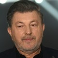 "Čistio sam kafanu i wc, čekala me metla i krpa": Šerif Konjević danas je jedan od najbogatijih pevača, a evo kome je on…