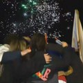 (ВИДЕО) Новопазарски студенти стигли у Косјерић, дочекали их мештани уз ватромет