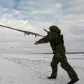 Ukrajinski dron vratio se iz misije proboden trozupcem