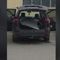Пронађен аутомобил за који се сумња да је коришћен за транспорт убијеног на Сењаку