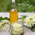 Ukus leta u čaši: Domaći sirup od zove koji svi traže