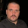 Dejanu Vuksanoviću ponovo stavljene lisice: U Crnoj Gori posle saobraćajke vređao policajca i pretio mu