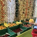 Kafa i sok 4, giros 8, a komplet ležaljki do 10 do 20 evra u omiljenom letovalištu Srba