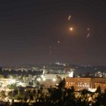 Tel aviv u plamenu: Iran pokrenuo i drugi talas napada projektilima, rakete padaju na grad! (video, foto)