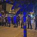 Interventna noćas potisnula građane u Novom Sadu, za to vreme pristalice SNS napustile lokal