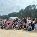 Deca sa severa Kosova uživala u Užicu i na Zlatiboru: Mališani bili deo svečanog defilea na festivalu Licidersko srce