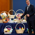 Vučić predstavlja nove ekonomske mere: Niže cene hrane i kredita, popust na računima za struju