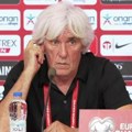 Sve je krenulo da se trese, niko nije znao šta se dešava! Čuveni srpski trener izašao pred medije, a tamo - zemljotres! Snimak…