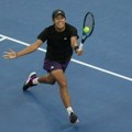 Tijen prvi put u finalu ATP turnira, Medvedev predao meč u Pekingu