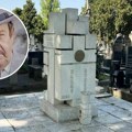 Sramota! Evo zašto je na sahrani žene Pavla Vuisića bilo samo troje ljudi: Prijatelj otkrio potresne detalje