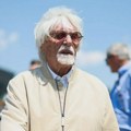 Čuveni milijarder (95) uhapšen na aerodromu, nećete verovati šta je imao kod sebe