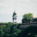 Gradonačelnik: Proveravamo da li se sat na Petrovaradinskoj tvrđavi nakrivio