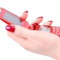 Ružičasti Barbi telefon će uskoro postati stvarnost: Uređaj će biti na preklop i dostupan na leto