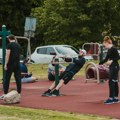 Rekreativci i sportisti iskoristili toplo vreme za vežbanje u parkovima