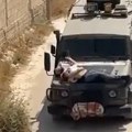 Ranjenog Palestinca vozili vezanog za haubu džipa: Mrežama se širi jeziv snimak, izraelska vojska sve potvrdila: "Prekršen…