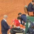 Ovo se nije videlo u prenosu: Đoković tražio hitnu intervenciju lekara FOTO