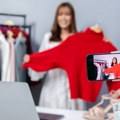 Ovaj oglas zapalio društvene mreže u Srbiji: Traži se online prodavačica za live-prodaju, evo kolika je ZARADA