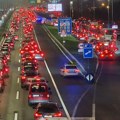 (Foto) špic još nije ni počeo, a gužve svuda po Beogradu Alternativni pravcu nikada nisu bili bolja opcija, zakrčenja nema…