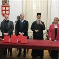 Срећом, није падала киша, па зграда у Француској 7 током свечаности није прокишњавала: Како је најстарије удружење код нас…