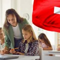 Rekordno nizak broj rođenih u Švajcarskoj: Mladi se zaljubljuju u devojke i momke "iz veštačke inteligencije"