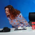 "Ne dam glas za kupaći kostim!" Nezapamćen skandal tresao "Zvezde Granda", Ana Bekuta surovo isprozivala pevačicu