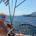 (Foto) Prženice i domaći džem Milan Kalinić krstari brodom u Grčkoj, pokazao kako izgleda jedan njegov dan na odmoru, ni traga…