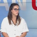 Aktivistkinja iz Kule: Svaka sednica Skupštine počinje tako što policija okruži zgradu, to sve izgleda kao da se pravi Ćacilend…