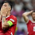 Minimalna prednost Švajcarske na poluvremenu, Nemcima poništen gol
