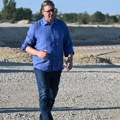 Gde je Vučić i šta radi u, kako kaže, ne lakim danima