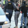 Dve osobe uhapšene zbog ubistva u Kaluđerici Tokom policijske akcije ranjen je policajac, evo kako je ona izgledala