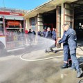 Obuka pripadnika Specijalizovane jedinice civilne zaštite za gašenje požara u Kragujevcu (FOTO)