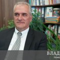 Užas u Bresnici, Vladan Milić pokušao da pregazi meštane (VIDEO)