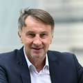 VIDEO „Ako hoćete da vam se pomognete, morate da prihvatite Vučića“: Kućni prijatelj predsednika otkrio kako se dobija pomoć…