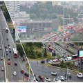 Bez gužvi i zastoja: Kiša pada u Beogradu, saobraćaj teče bez problema, GSP ide normalno