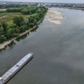 Najkritičnije kod bezdana i bogojeva : Zbog niskog vodostaja Dunava obustavljeno navodnjavanje