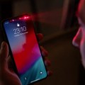 Mislili ste da vas iPhone špijunira? Evo zbog čega zapravo treperi crveno pored kamere