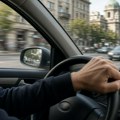Od ovog snimka vam neće biti dobro: Divljao u punoj brzini centrom Beograda, mnogi ga podržavaju u tome!