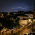 Počela kiša u Beogradu: Temperatura i u Pančevu naglo pala, a onda je krenuo pljusak